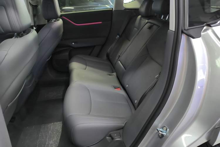 Used XPeng G6 2025 625 Long-Range Max Flagship Edition Left Rear Seat