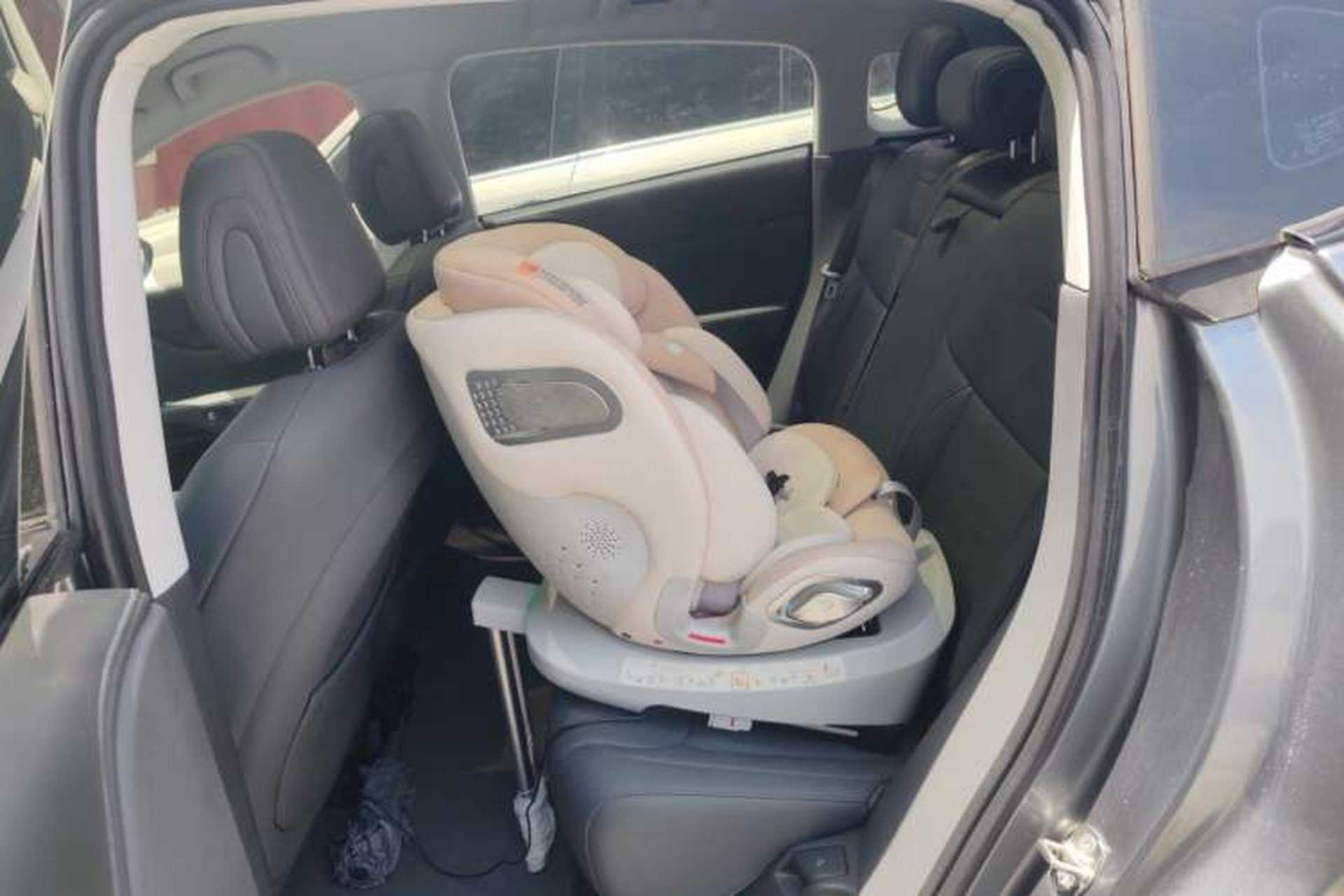 Used XPeng G6 2025 625 Long-Range Max Tech Edition Left Rear Seat