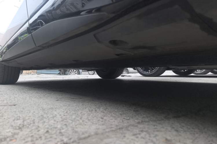 Used XPeng G6 2025 625 Long-Range Max Flagship Edition Left Side Sill
