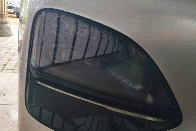 Used XPeng G6 2025 625 Long-Range Max Flagship Edition Right Front Headlight