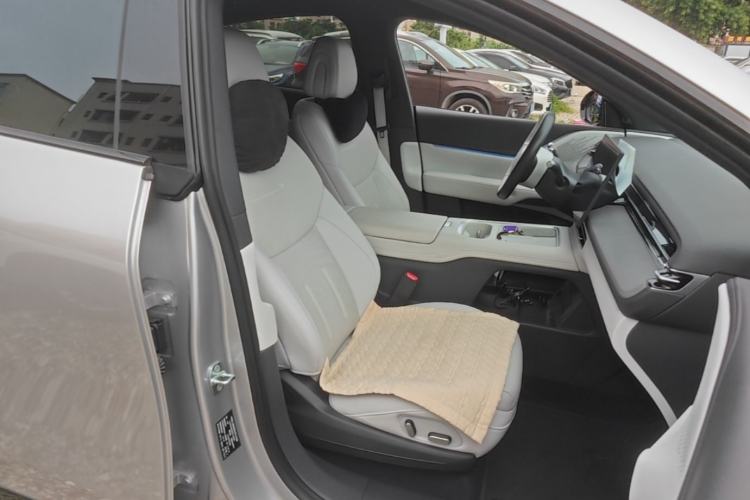 Used XPeng G6 2025 625 Long-Range Max Tech Edition Right Front Seat