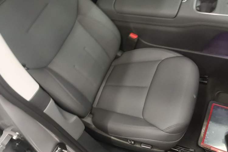 Used XPeng G6 2025 625 Long-Range Max Tech Edition Right Front Seat