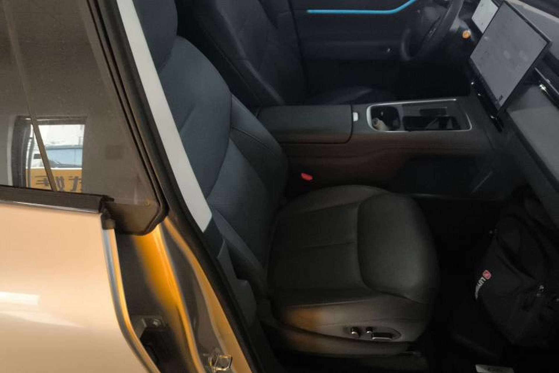 Used XPeng G6 2025 625 Long-Range Max Flagship Edition Right Front Seat