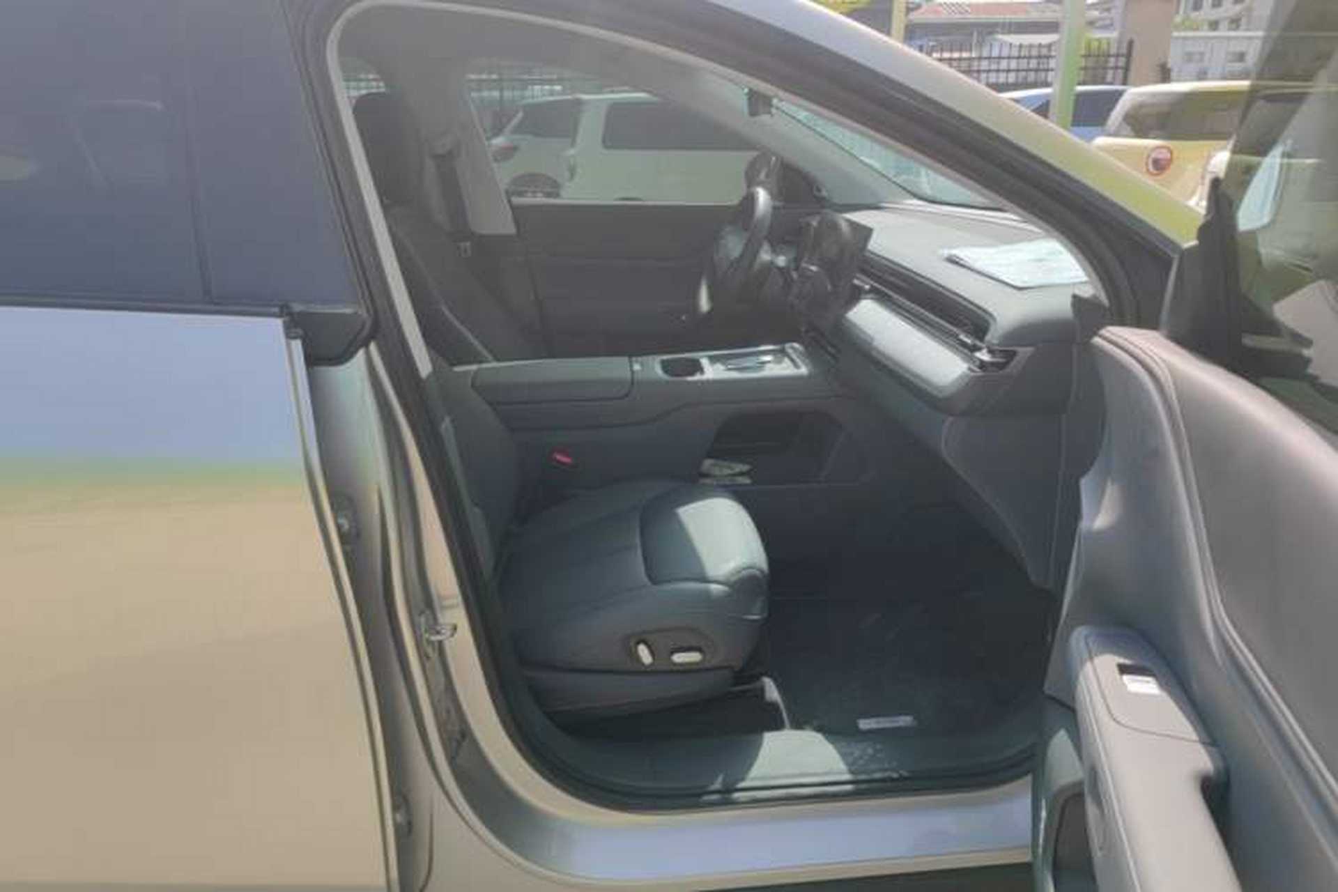 Used XPeng G6 2025 625 Long-Range Max Tech Edition Right Front Seat