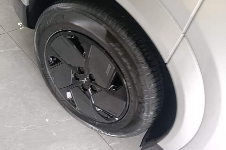 Used XPeng G6 2025 625 Long-Range Max Tech Edition Right Rear Wheel Hub