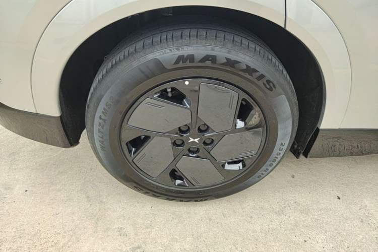 Used XPeng G6 2025 625 Long-Range Max Flagship Edition Right Rear Wheel Hub