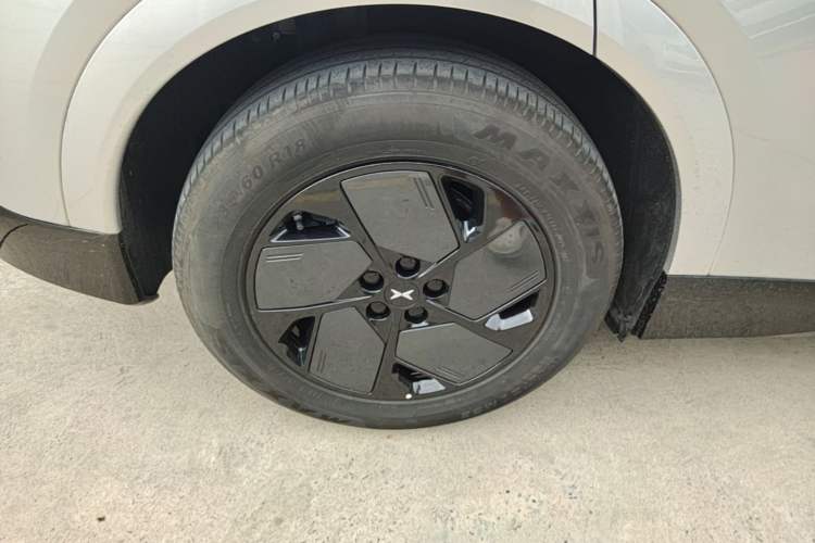 Used XPeng G6 2025 625 Long-Range Max Flagship Edition Right Rear Wheel Hub