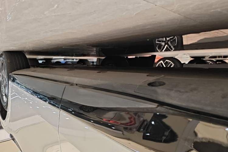 Used XPeng G6 2025 625 Long-Range Max Tech Edition Right Side Sill