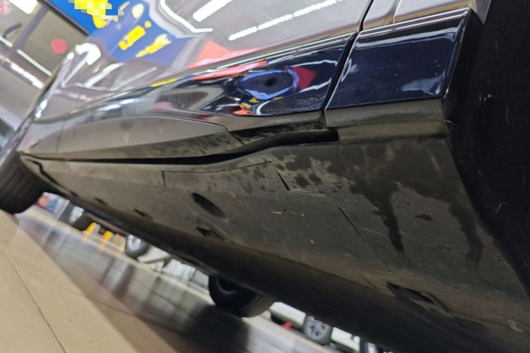 Used XPeng G6 2025 625 Long-Range Max Flagship Edition Right Side Sill