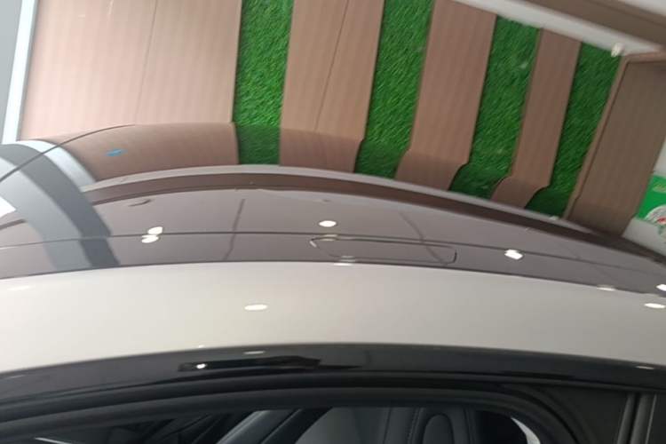 Used XPeng G6 2025 625 Long-Range Max Tech Edition Roof
