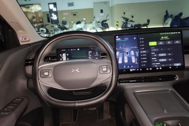Used XPeng G6 2025 625 Long-Range Max Tech Edition Steering Wheel