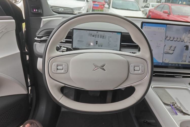 Used XPeng G6 2025 625 Long-Range Max Tech Edition Steering Wheel