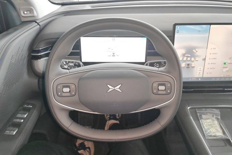 Used XPeng G6 2025 625 Long-Range Max Tech Edition Steering Wheel