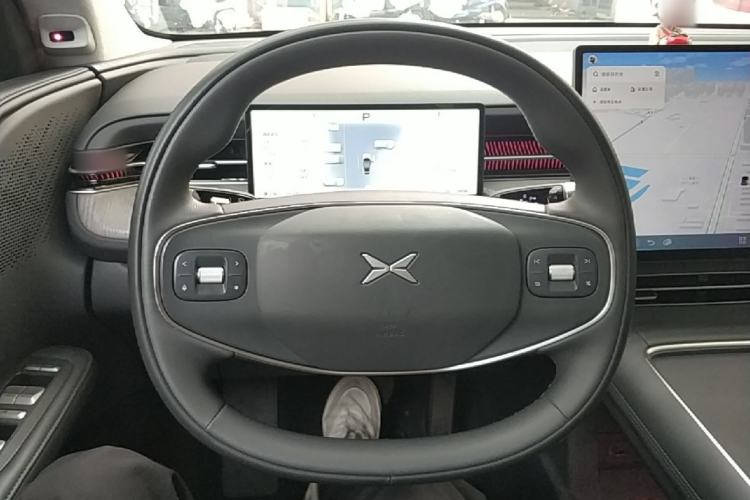Used XPeng G6 2025 625 Long-Range Max Flagship Edition Steering Wheel