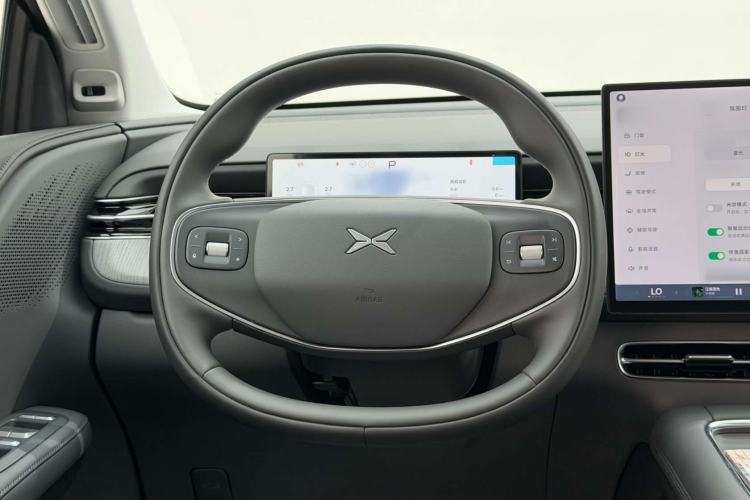 Used XPeng G6 2025 625 Long-Range Max Tech Edition Steering Wheel