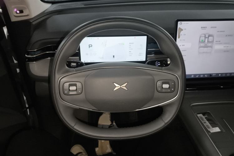 Used XPeng G6 2025 625 Long-Range Max Flagship Edition Steering Wheel