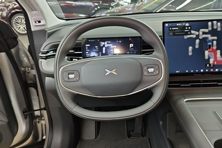 Used XPeng G6 2025 625 Long-Range Max Flagship Edition Steering Wheel