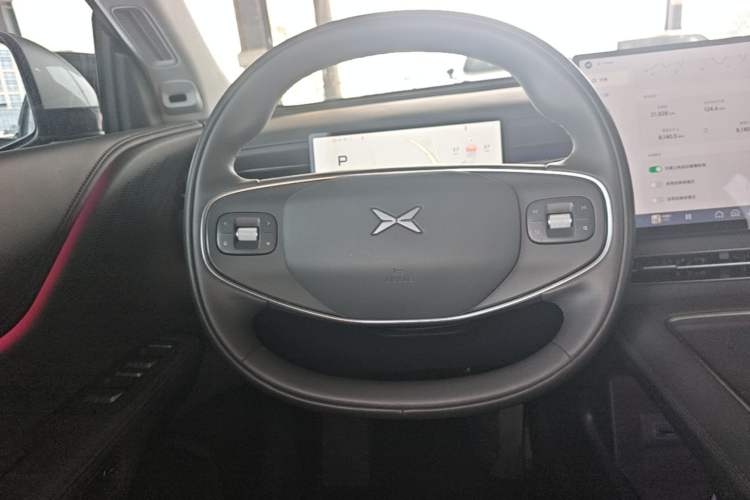 Used XPeng G6 2025 625 Long-Range Max Flagship Edition Steering Wheel