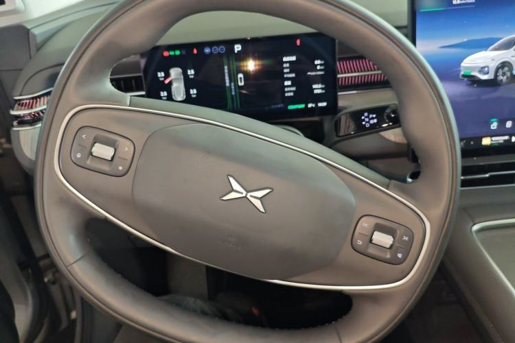 Used XPeng G6 2025 625 Long-Range Max Flagship Edition Steering Wheel