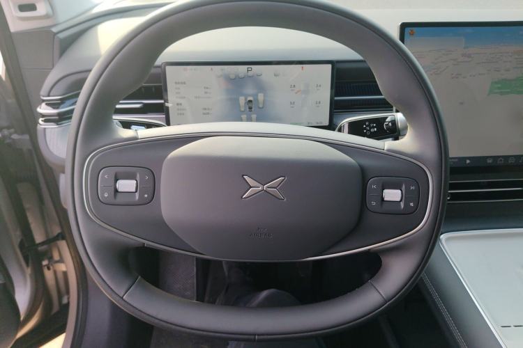 Used XPeng G6 2025 625 Long-Range Max Tech Edition Steering Wheel