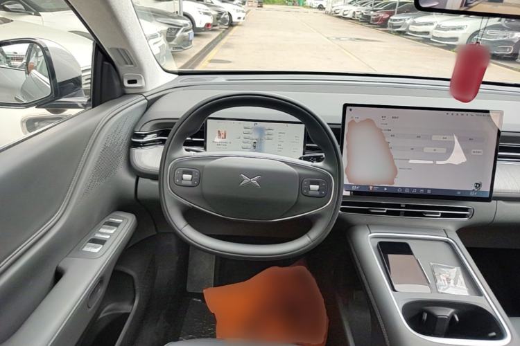 Used XPeng G6 2025 625 Long-Range Max Flagship Edition Steering Wheel