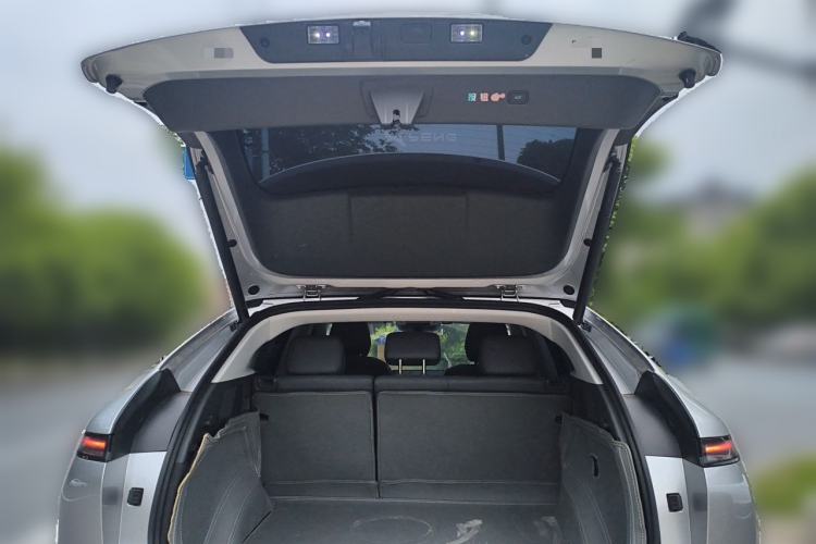 Used XPeng G6 2025 625 Long-Range Max Tech Edition Trunk