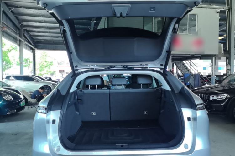 Used XPeng G6 2025 625 Long-Range Max Tech Edition Trunk