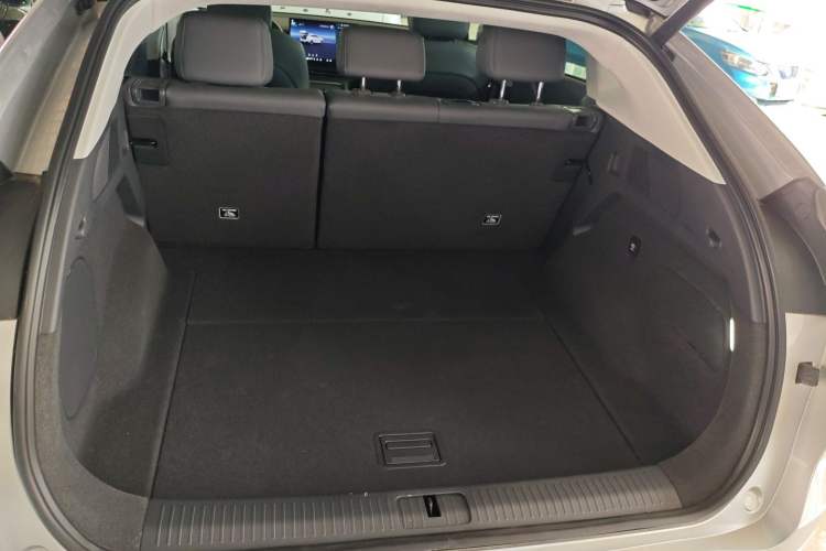 Used XPeng G6 2025 625 Long-Range Max Flagship Edition Trunk
