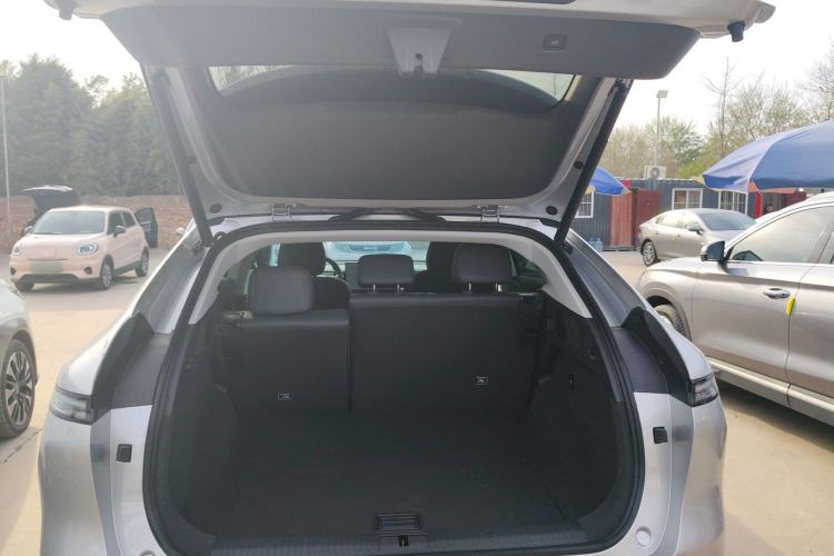 Used XPeng G6 2025 625 Long-Range Max Tech Edition Trunk