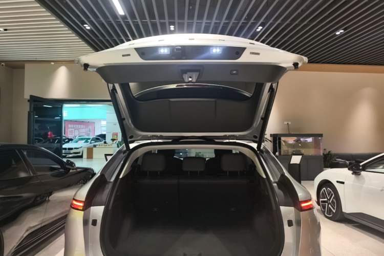 Used XPeng G6 2025 625 Long-Range Max Flagship Edition Trunk