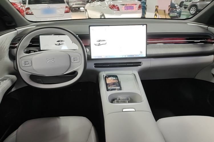Used XPeng G6 2025 625 Long-Range Max Tech Edition Center Console