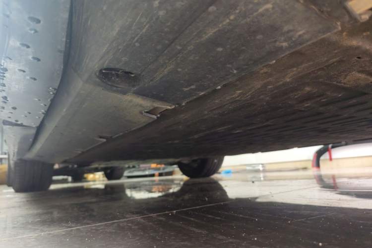Used XPeng G6 2025 625 Long-Range Max Tech Edition Chassis Rear Left