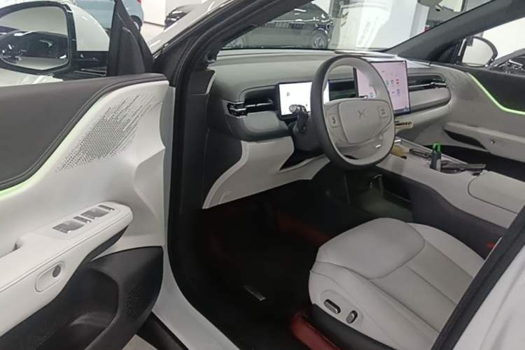 Used XPeng G6 2025 625 Long-Range Max Tech Edition Driver Seat