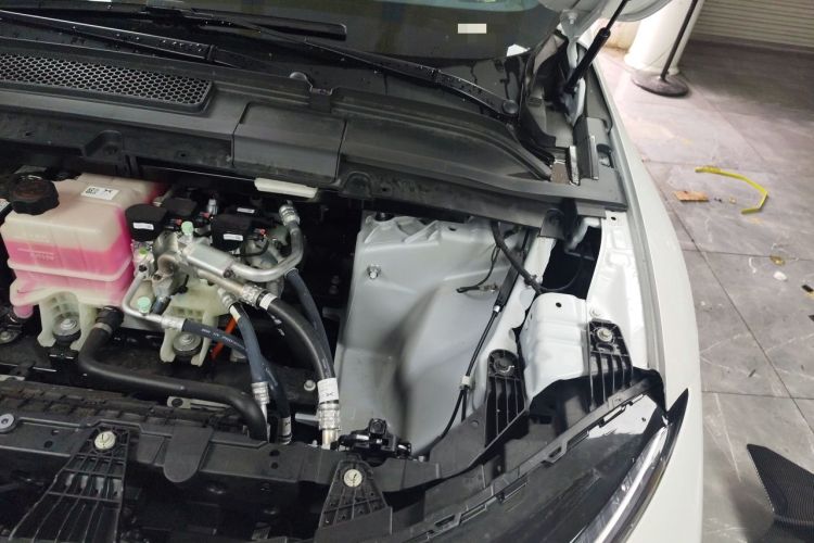Used XPeng G6 2025 625 Long-Range Max Tech Edition Engine Bay Left