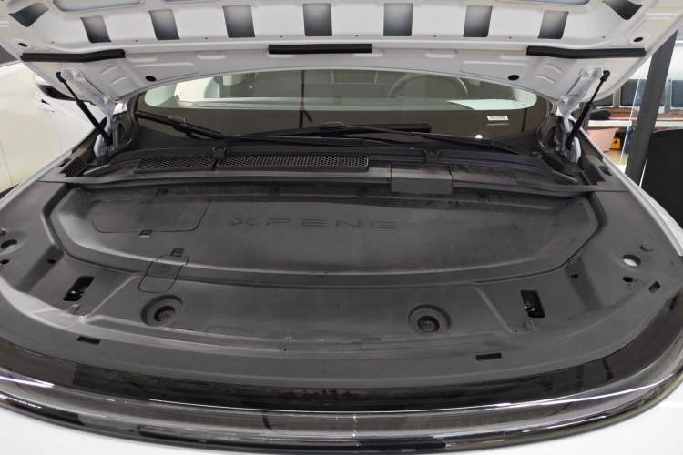 Used XPeng G6 2025 625 Long-Range Max Flagship Edition Engine Bay