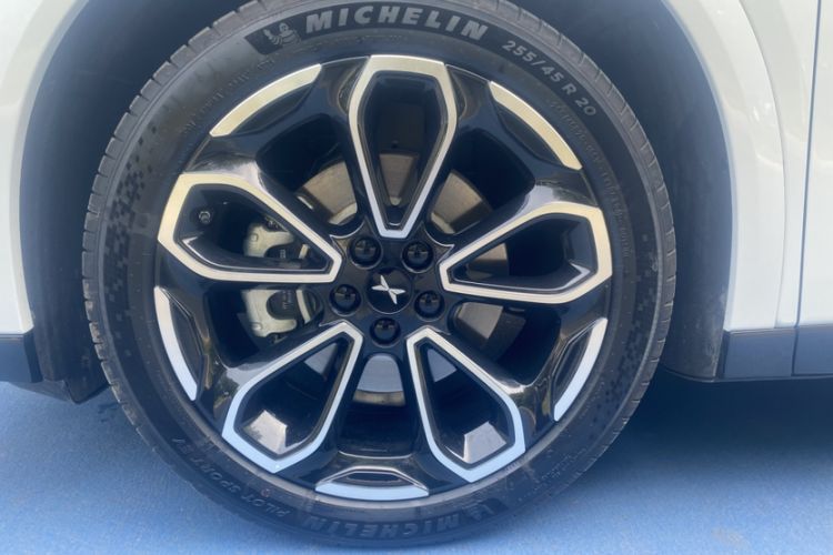 Used XPeng G6 2025 625 Long-Range Max Flagship Edition Exterior 6