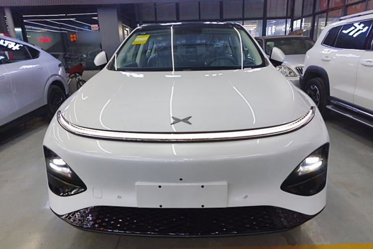 Used XPeng G6 2025 625 Long-Range Max Tech Edition Front