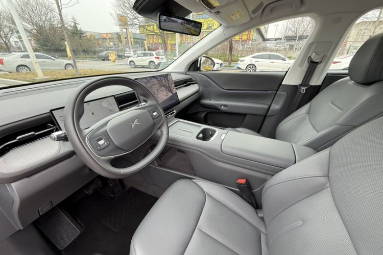 Used XPeng G6 2025 625 Long-Range Max Flagship Edition Interior 1