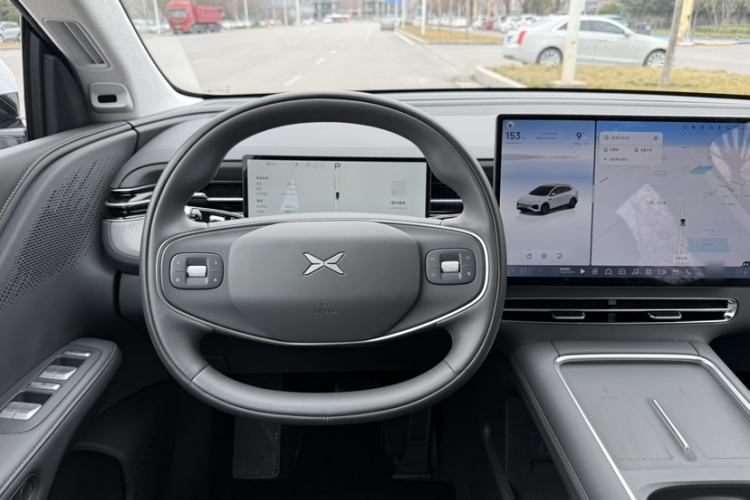 Used XPeng G6 2025 625 Long-Range Max Flagship Edition Interior 3