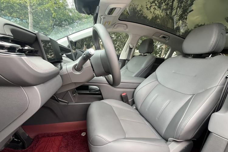 Used XPeng G6 2025 625 Long-Range Max Flagship Edition Interior 5