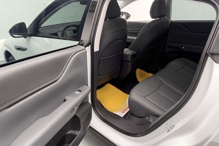 Used XPeng G6 2025 625 Long-Range Max Flagship Edition Interior 7