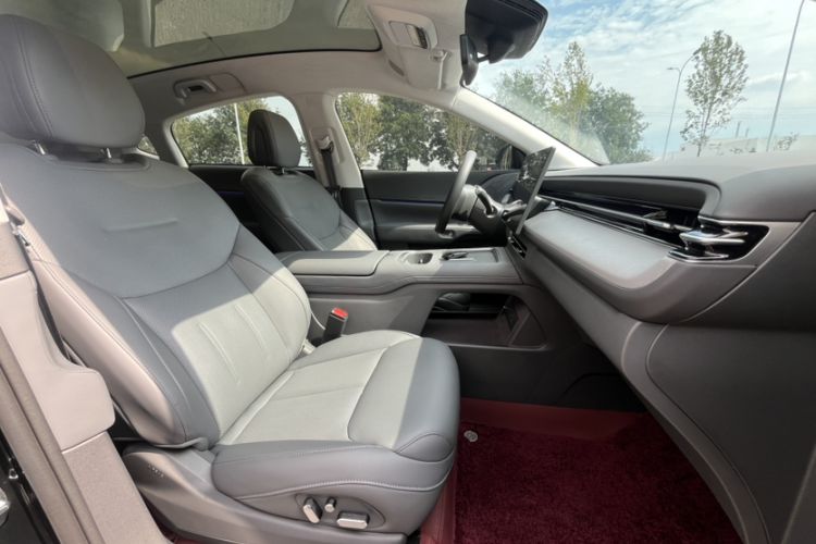 Used XPeng G6 2025 625 Long-Range Max Flagship Edition Interior 9