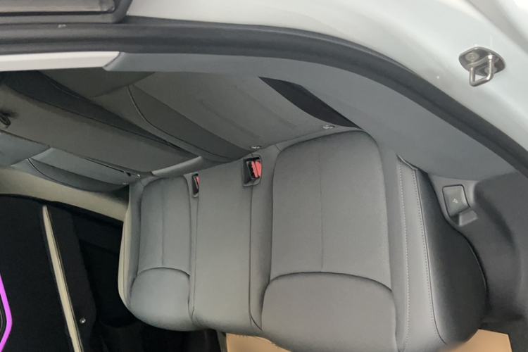 Used XPeng G6 2025 625 Long-Range Max Tech Edition Interior 9