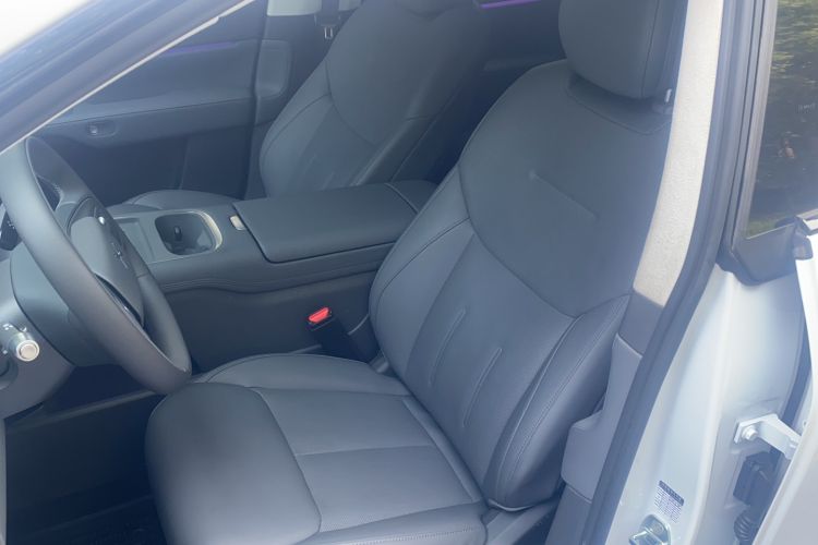 Used XPeng G6 2025 625 Long-Range Max Flagship Edition Left Front Seat