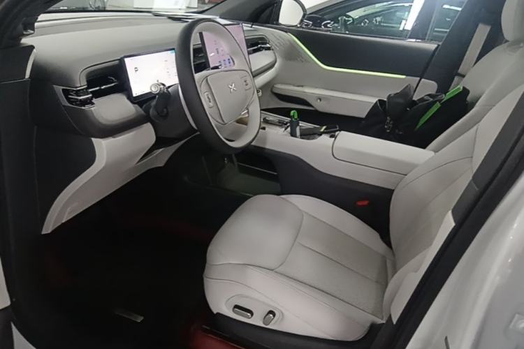 Used XPeng G6 2025 625 Long-Range Max Tech Edition Left Front Seat