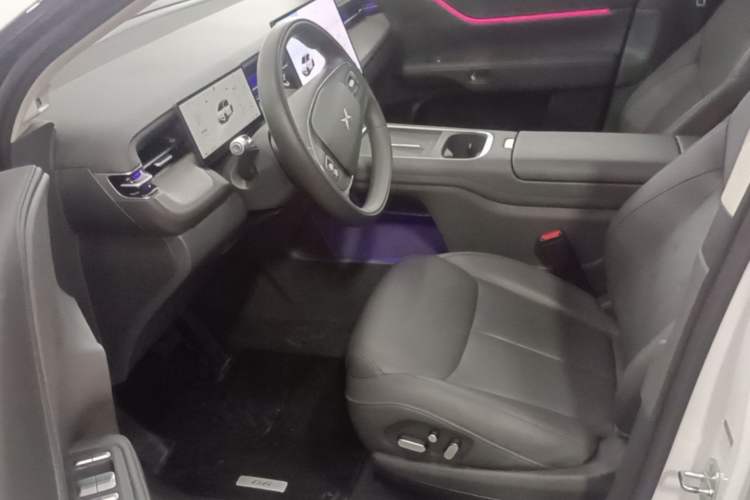 Used XPeng G6 2025 625 Long-Range Max Flagship Edition Left Front Seat