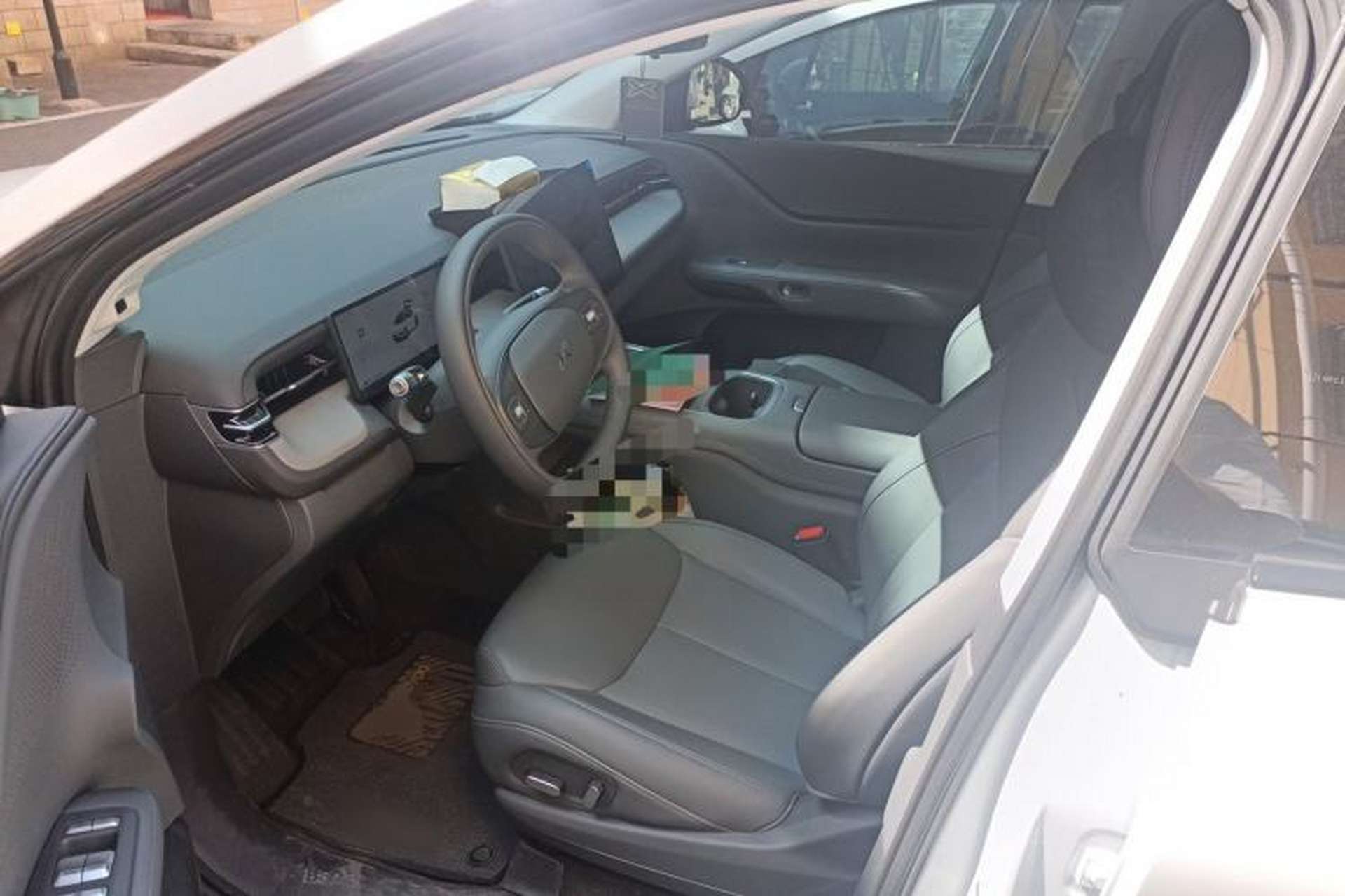 Used XPeng G6 2025 625 Long-Range Max Tech Edition Left Front Seat