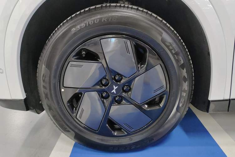 Used XPeng G6 2025 625 Long-Range Max Flagship Edition Left Front Wheel Hub