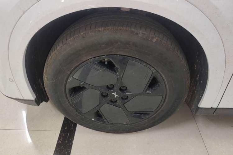 Used XPeng G6 2025 625 Long-Range Max Tech Edition Left Front Wheel Hub