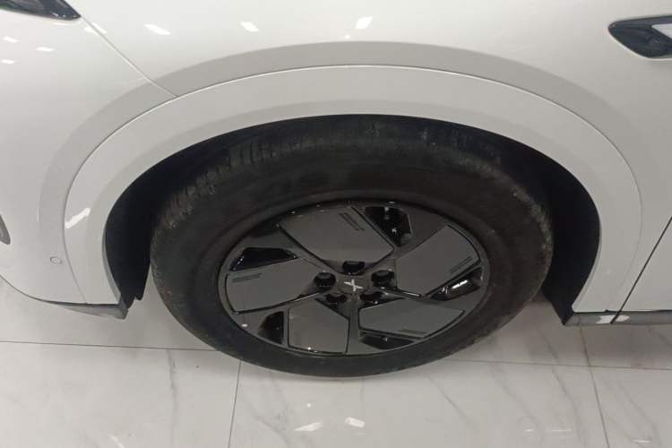 Used XPeng G6 2025 625 Long-Range Max Flagship Edition Left Front Wheel Hub